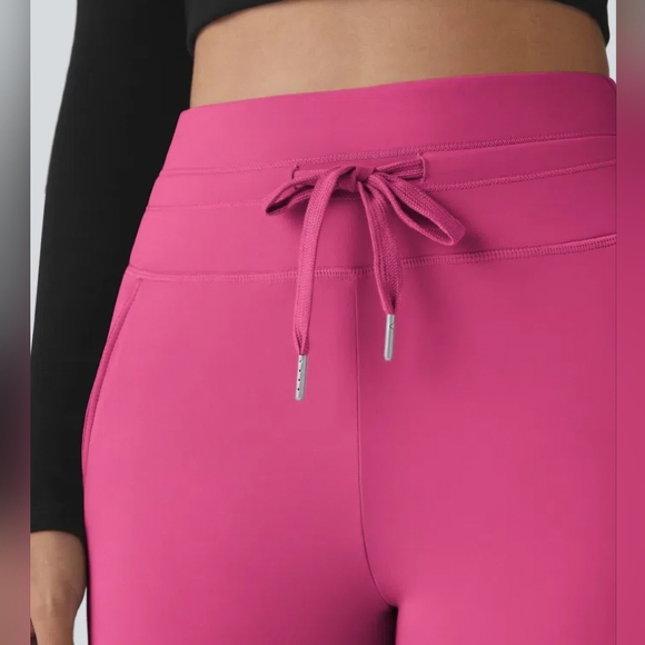 NWOT - Halara Softlyzero Jogger - Picture 6 of 8